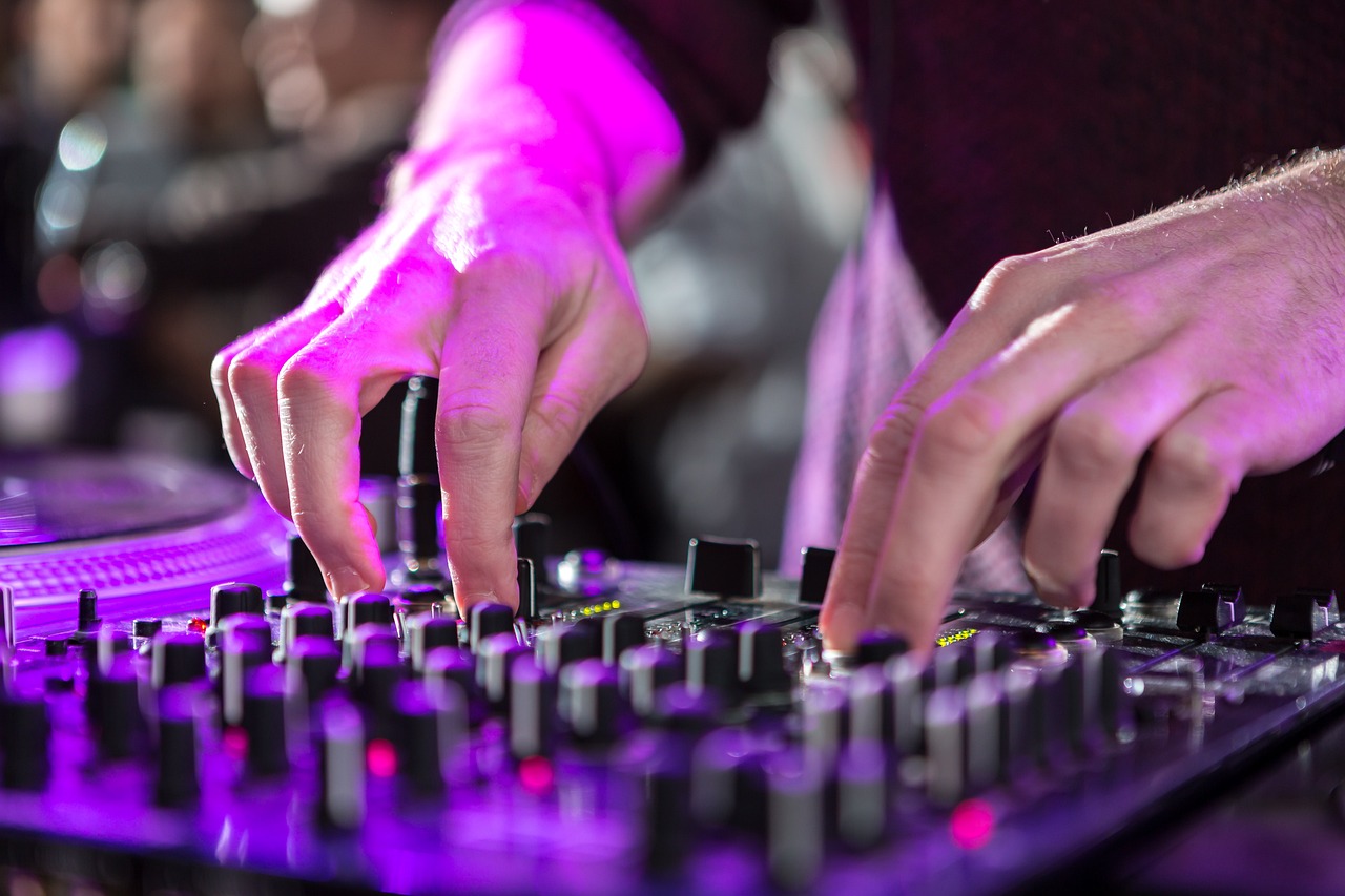 dj, mixer, turntable, hands, audio equipment, mixing console, music, sound, audio, club, closeup, mixer, mixing console, mixing console, mixing console, mixing console, mixing console, audio